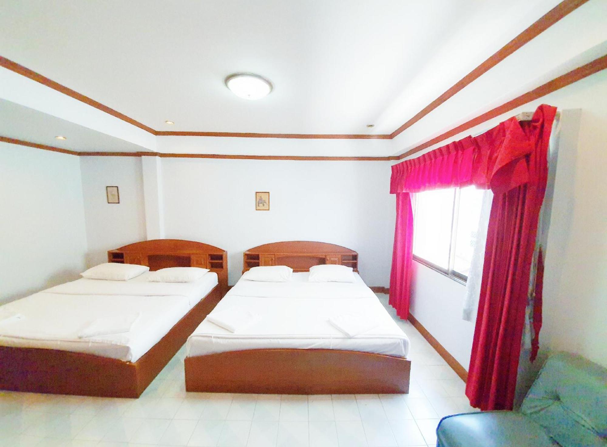 Break Point Hotel Patong Экстерьер фото