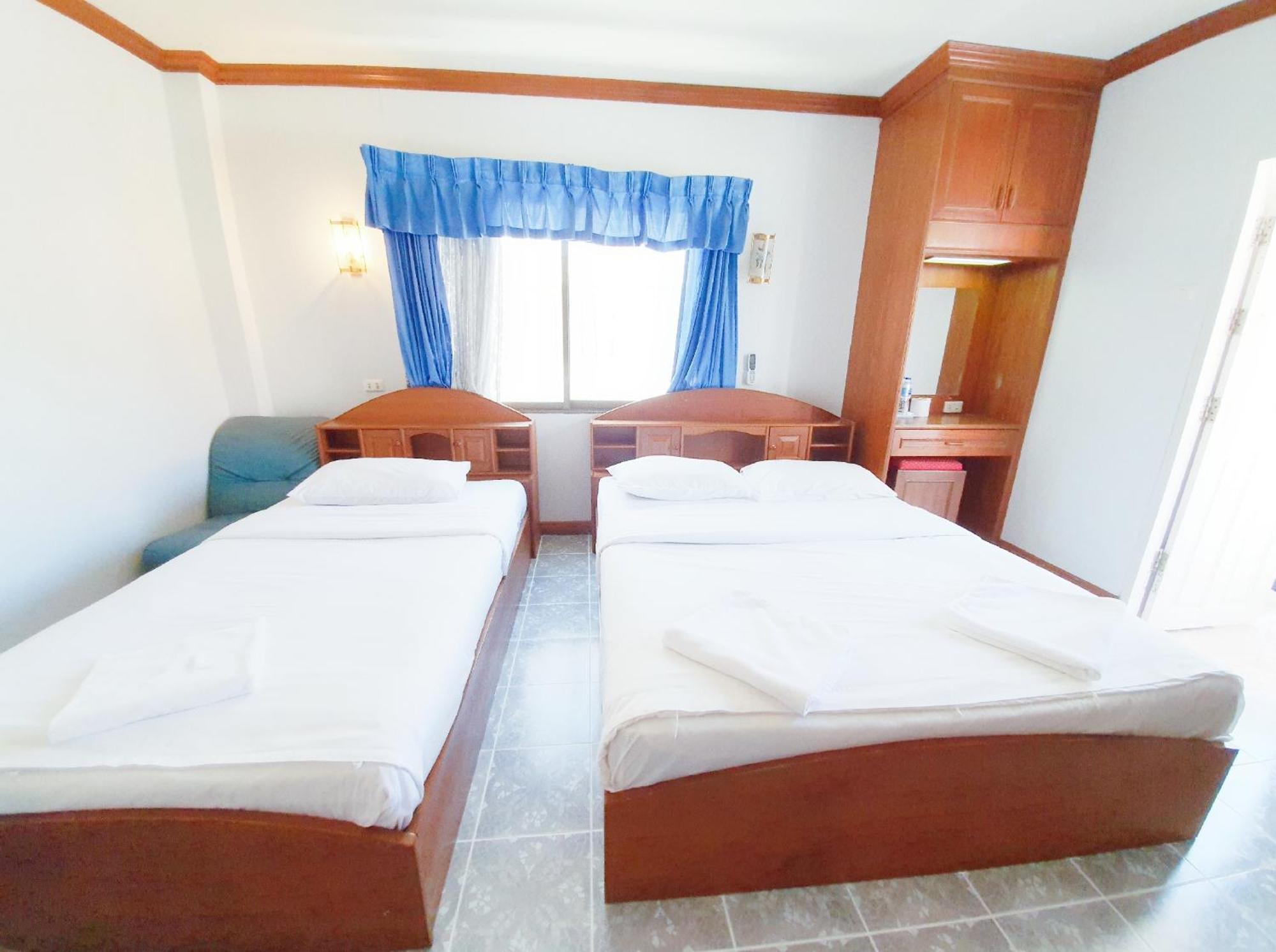 Break Point Hotel Patong Экстерьер фото