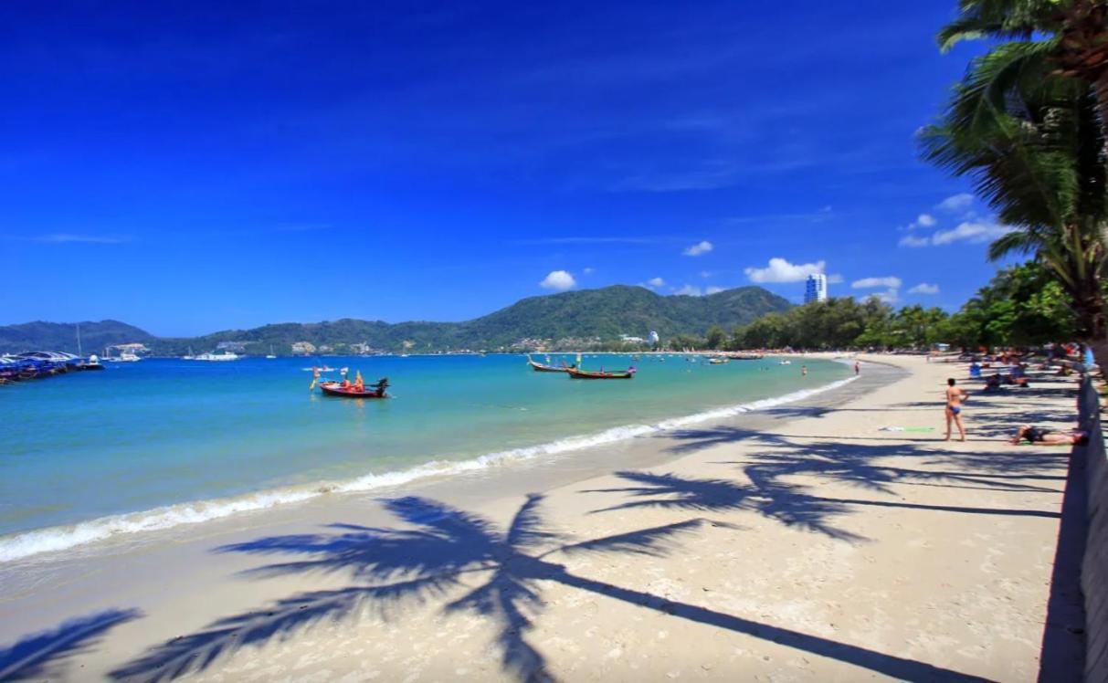 Break Point Hotel Patong Экстерьер фото